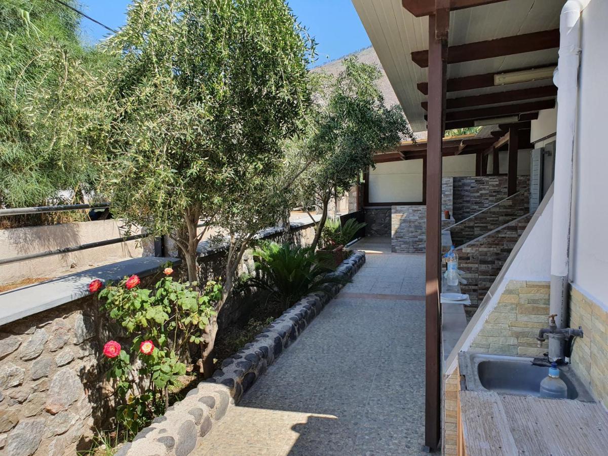 Villa Nektaria Περίσσα Εξωτερικό φωτογραφία